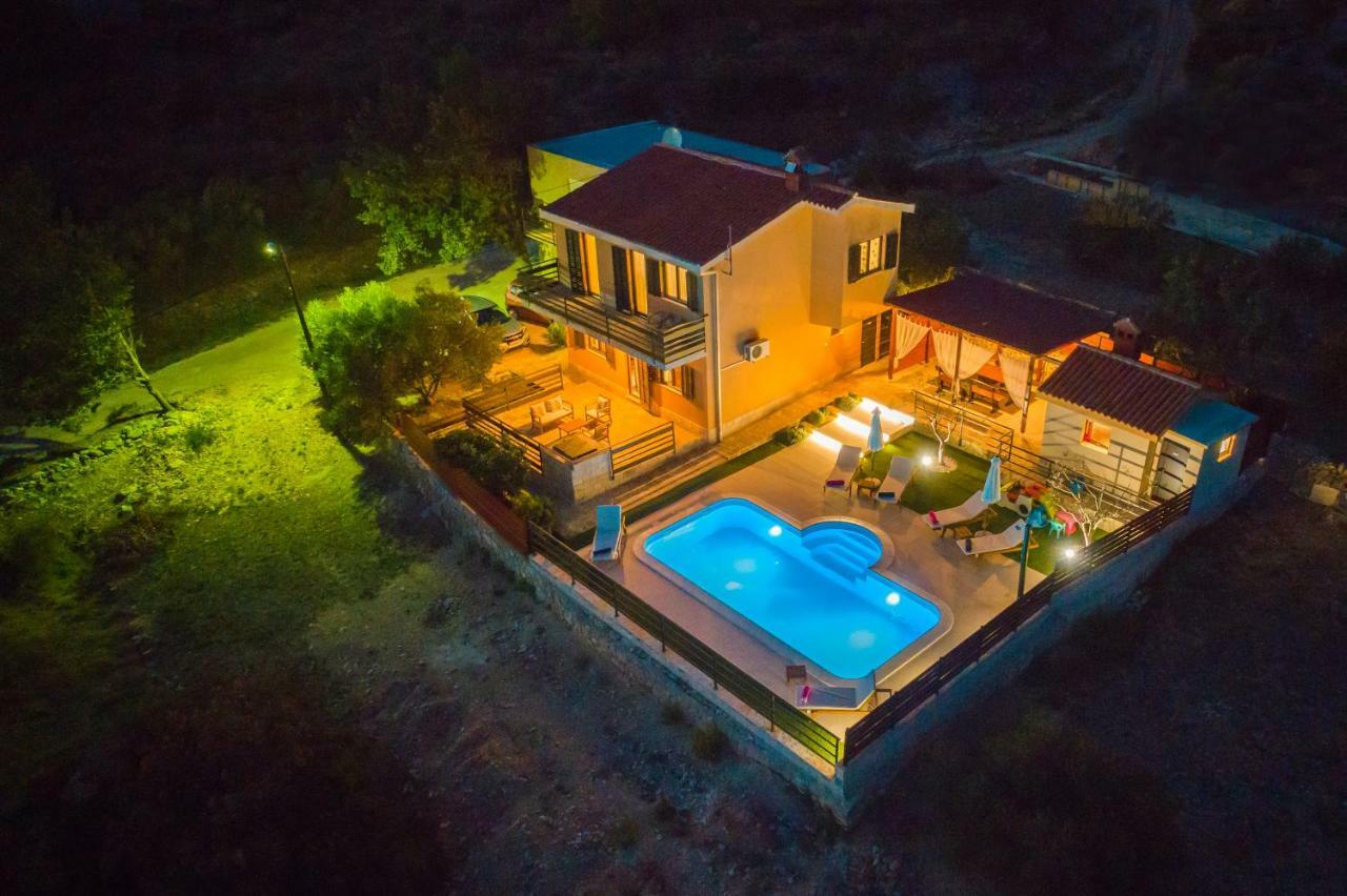 Holiday Home Magic View With Private Heated Pool Kaštela Exterior foto